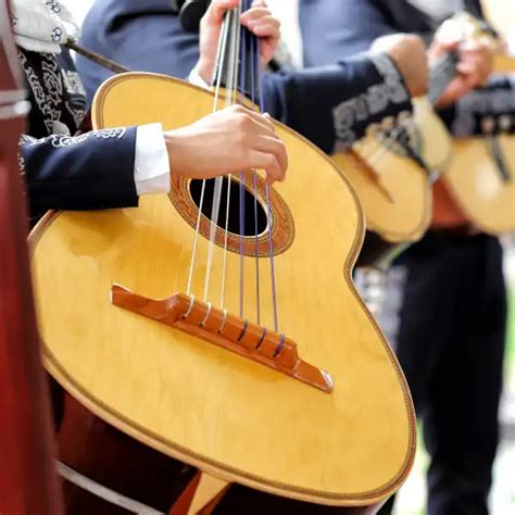 Descubre los Instrumentos de Mariachi Tradición y Modernidad