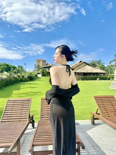 Hot girl Linh Rin hút hồn chồng tại một sự kiện yêu sau ngày quen ở nhà chăm con mẹ chồng