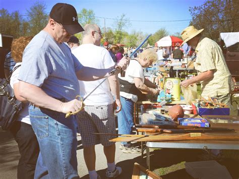 Outdoor Flea Market NOW OPEN! - Antique World Market