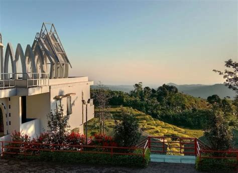 Villa Khayangan Menawarkan Tempat Penginapan Sekaligus Wisata Alam Yang