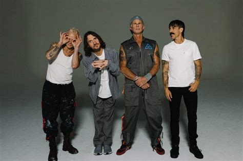 Red Hot Chili Peppers lanzará álbum en abril