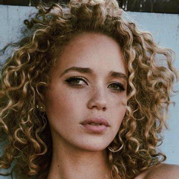 Allie Silva Babe Page Watch This Centerfold On FreeOnes