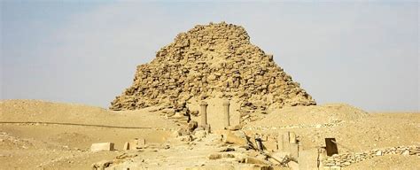 Hidden Chambers Found in Crumbling Pyramid 200 Years After Prediction ...