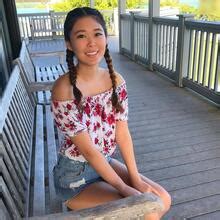 Extraemily Nude Leaks Fapopedia