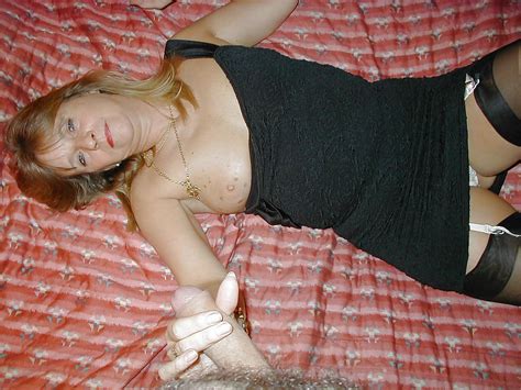 BEAUTIFUL HORNY MILF LOVE SUCKING Porn Pictures XXX Photos Sex Images PICTOA