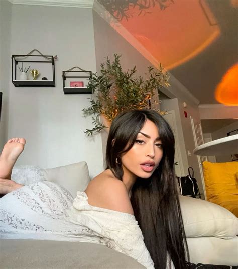 @ehcico on insta in 2025 | Beauty hacks, Asian beauty, Beauty photography