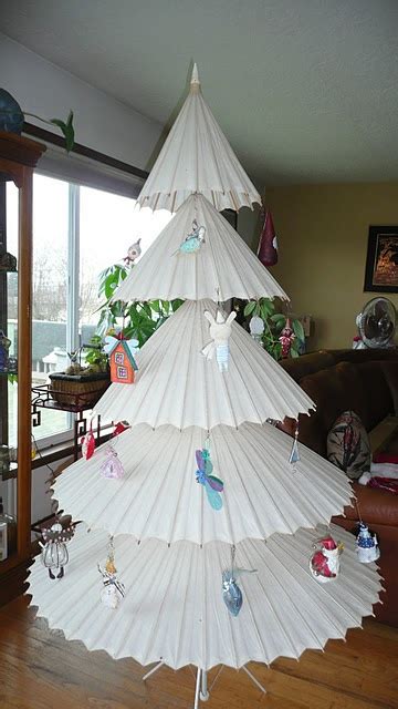 26 Extraordinary Christmas Trees Designed To Make Yours And Mine Look Ordinary — Designed