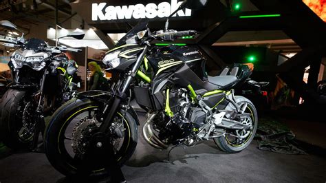 Kawasaki Z Updates F R Das Mittelklasse Naked Bike Motorradonline De