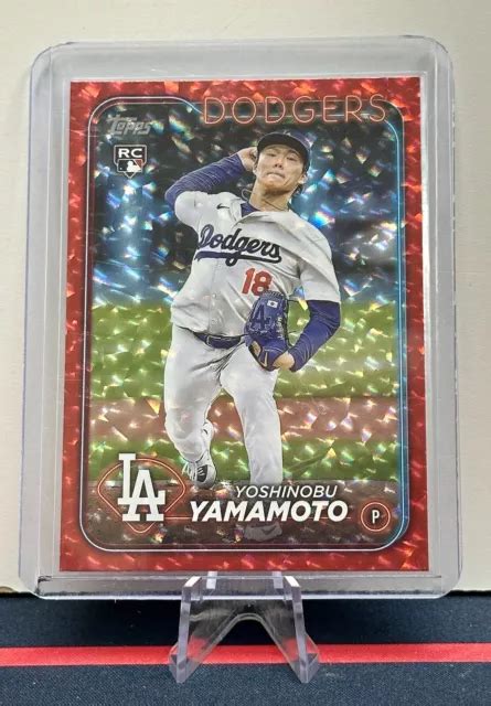 Carte Recrue 2024 Topps Series 2 Yoshinobu Yamamoto Rouge199 Dodgers