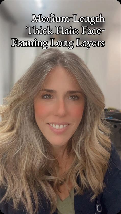 Experts explain why layered for medium length hair adds volume 14