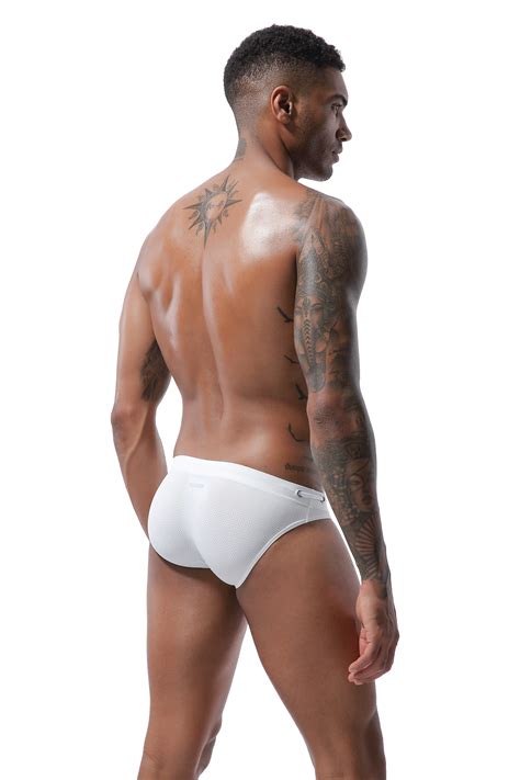 Wholesale New Menssexi European Men Swimwear Nylon Briefs Bikini Sexy Low Rise Custom