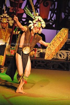 Iban warriors dance the 'Ngajat Lesong' a traditional ethnic dance in ...