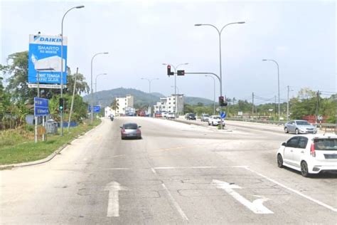 Firstboard Sided Vertical Minipole Billboard At Jalan Sungai Bakap