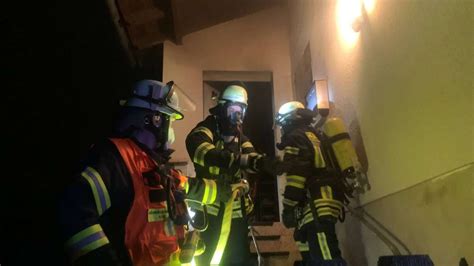 Feuerwehr L Scht Zimmerbrand