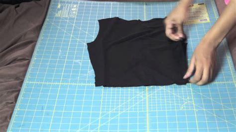 Diy Kim Kardashian Balmain Inspired Crop Top Youtube