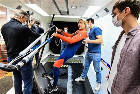 Le windsurfer Antoine Albeau 25 fois champion du monde prépare un