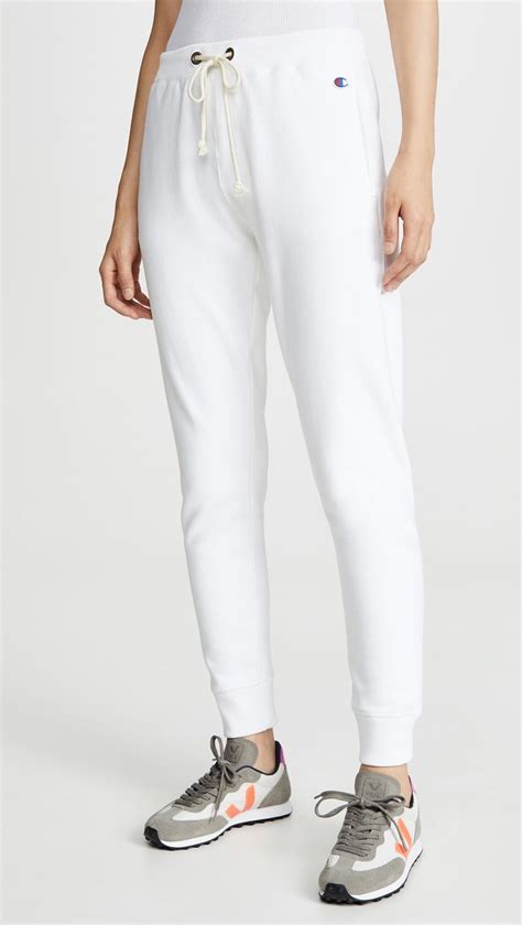 6 Ways to Wear Fall Boots Like Cindy Crawford and More | Who What Wear