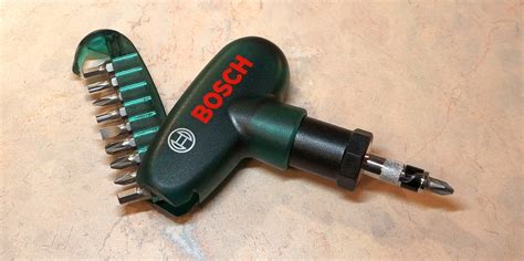 Отвертка-трещотка Bosch из Китая / Инструменты и запчасти / iXBT Live