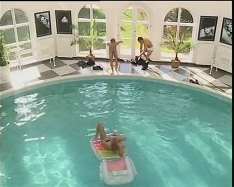 Shooting Im Wasser Endet Im Dreier Free Porn F1 XHamster
