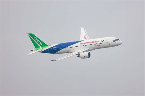 C919大型客机首次亮相行业活动