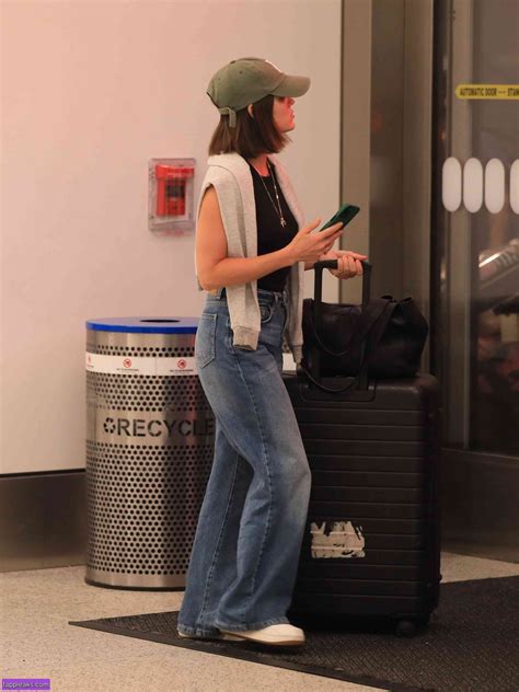 Lucy Hale Nude Onlyfans Photo The Fappening Leaked Photos