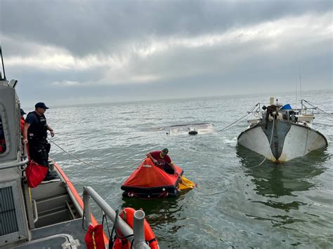 Dvids Images Coast Guard Rescues 3 Boaters Near Pascagoula