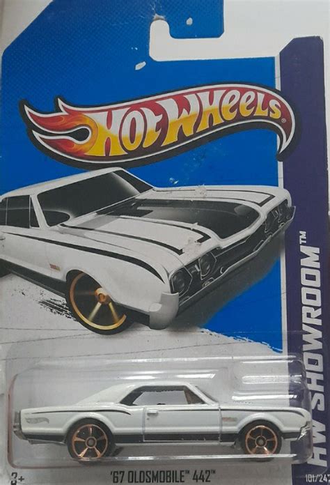 Embalagem Danificada Hot Wheels Showroom Oldsmobile Universo Hot Wheels
