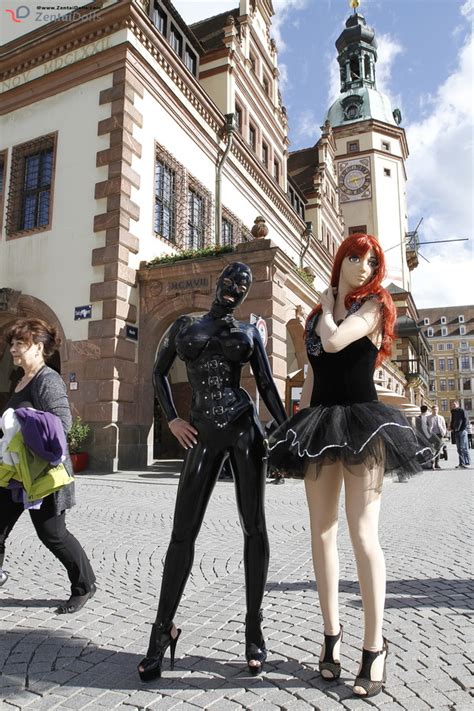 Hot Black Zentai Wearing Chick With Gorgeou XXX Dessert Picture 5