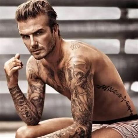 9 Hot Celebs With Tattoos Who Look Great Shirtless