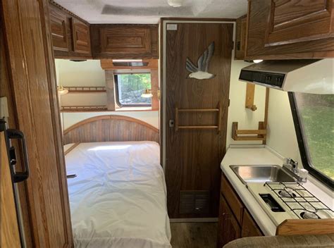 Chinook Camper Wagons Motorhome Campers Interior And Exterior