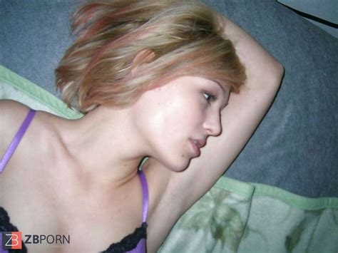 REAL TEENAGER DUO HOME SNAPS 1 COOLBUDY ZB Porn