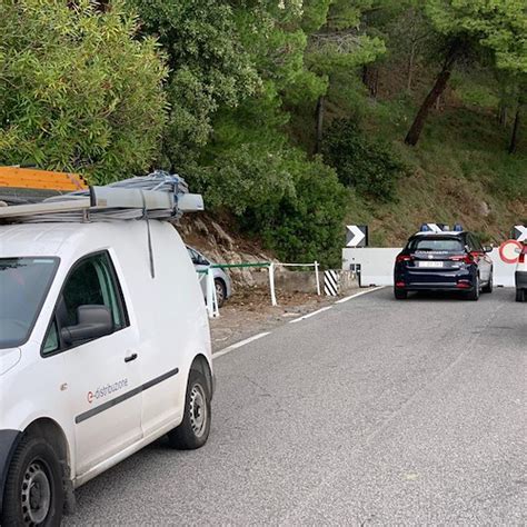 Positano Notizie Iniziati I Lavori A Maiori Sulla Statale Amalfitana