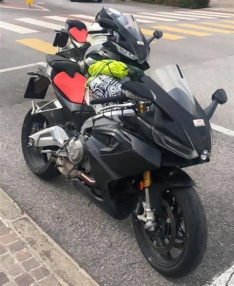 Lho Yang Naked Dari Paten The Next Aprilia Tuono 660 Itu Apanya Ya Mengupas Soal Motor