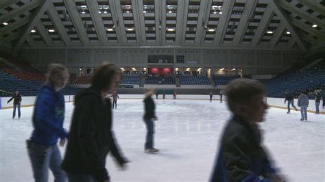 Macon coliseum welcomes ice skaters | 13wmaz.com