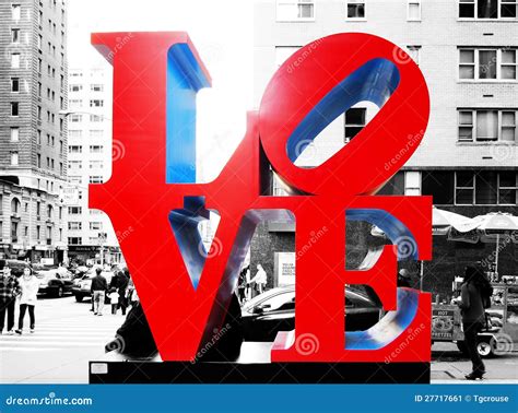 Love Sculpture In New York Editorial Photo - Image: 27717661