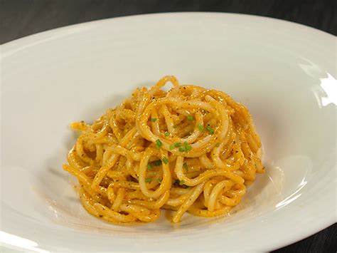Pasta Al Pesto Rojo · Carmencita