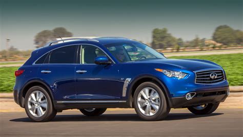 Сколько масла заливать в двигатель Инфинити QX70 3.7