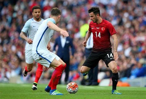 Report Arsenal Offer Contract To Besiktas Ace Oguzhan Ozyakup