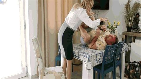 FACESTUFFING OVEREATING Videos And Porn Clips Clips4Sale