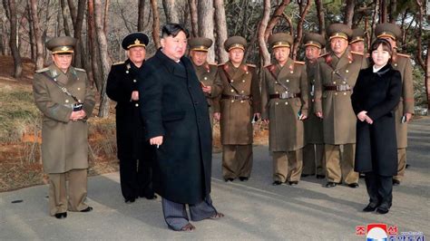 北朝鮮、短距離ミサイルを発射(2/2) - CNN.co.jp