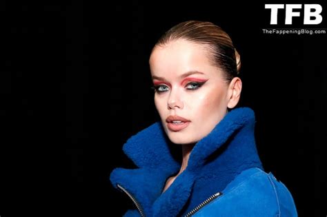 Frida Aasen Displays Her Nude Tits Sexy Legs At Laquan Smith Fashion Show In Nyc Photos