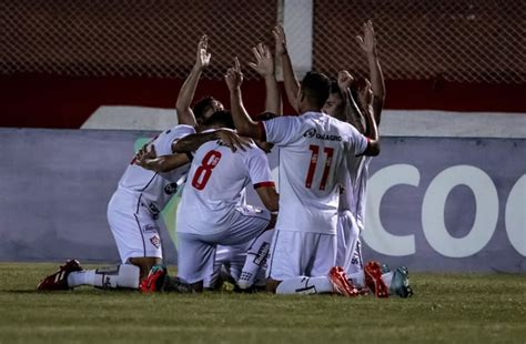 Vitória perde para Campinense na despedida do Nordestão eliminado