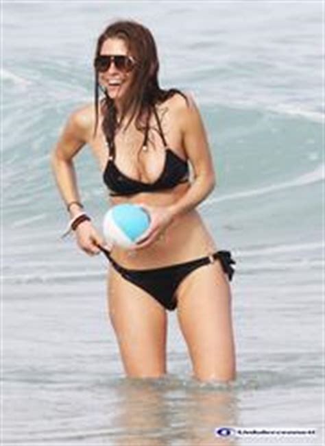 Maria Menounos Bikini Malfunction And Shock Position