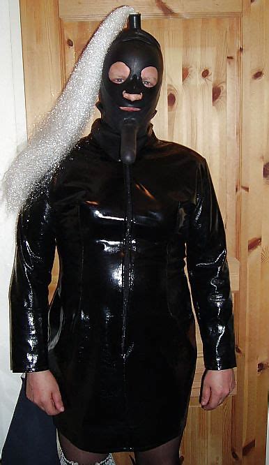 Mon Nouveau Sex Toy Face Strap On Un Mon Nouveau C String Photos Porno Photos XXX