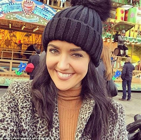 Hotel Guest Catches Manager Spying On Her Naked Daily Mail Online