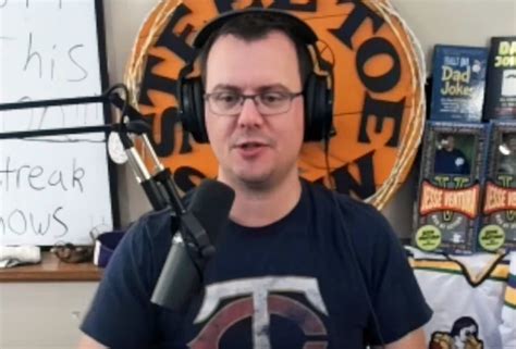 YouTuber Arrested For Sharing Nude Photo Of Upset Ex While On A Livestream Perez Hilton