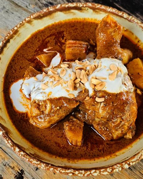 Baan - ️ We welcome March with this rich and flavourful Special Curry 🌶