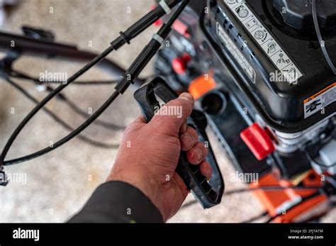 engine pull cord   snow blower  lawn mower   start