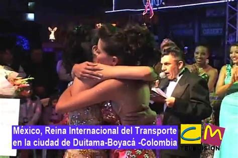 Accidentally Shows Boob ThisVid