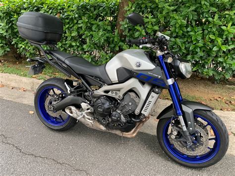 Yamaha Mt Matt Metallic Silver Color With Race Blue Color Sport Rims